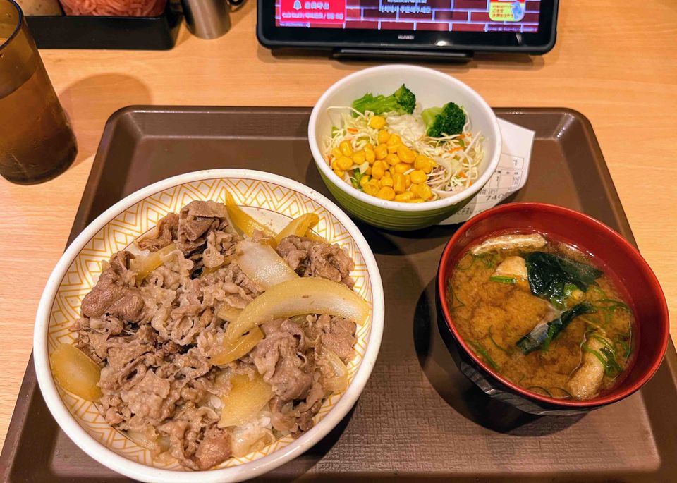 Yoshinoya gyudon teishoku set meal with miso soup and salad